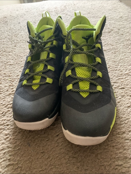 Jordan Super.Fly 2 Men’s Black and Volt High-Top Basketball Shoes